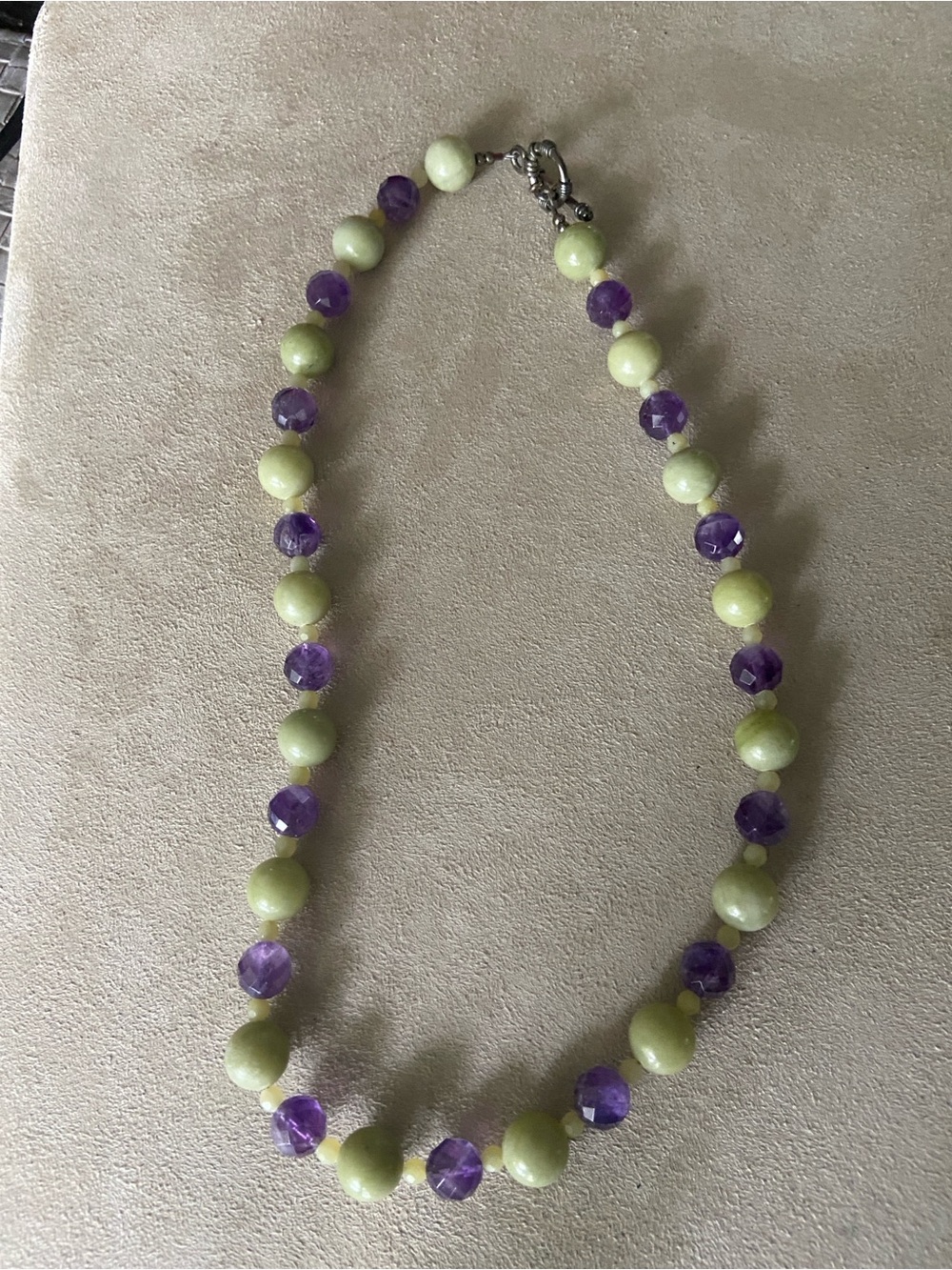 Vintage Natural Stone Beaded Necklace – Purple Amethyst & Pale Green Gemstones